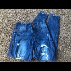 no boundaries high rise distressed jegging